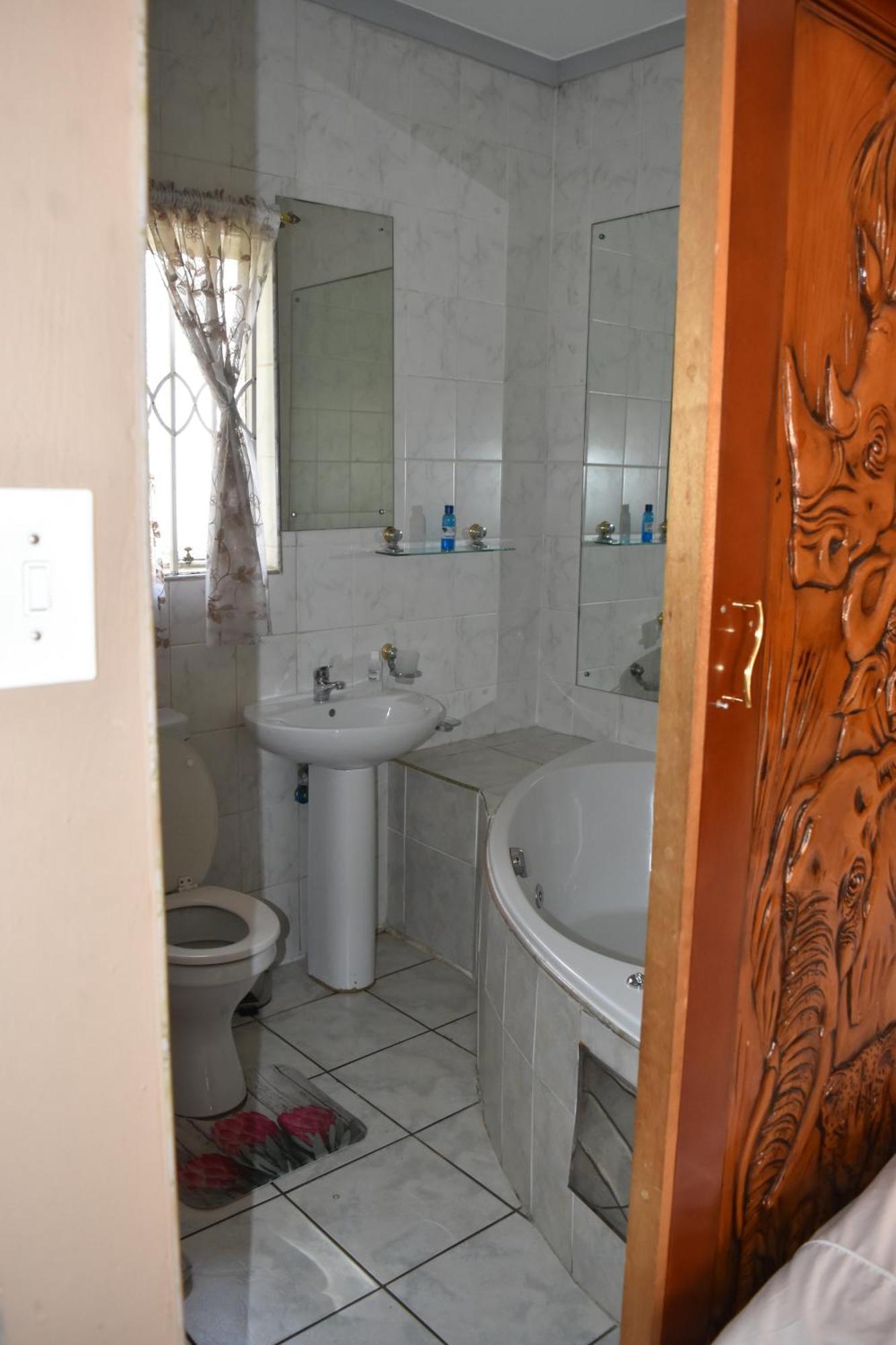 African Elephant Guesthouse Germiston Luaran gambar