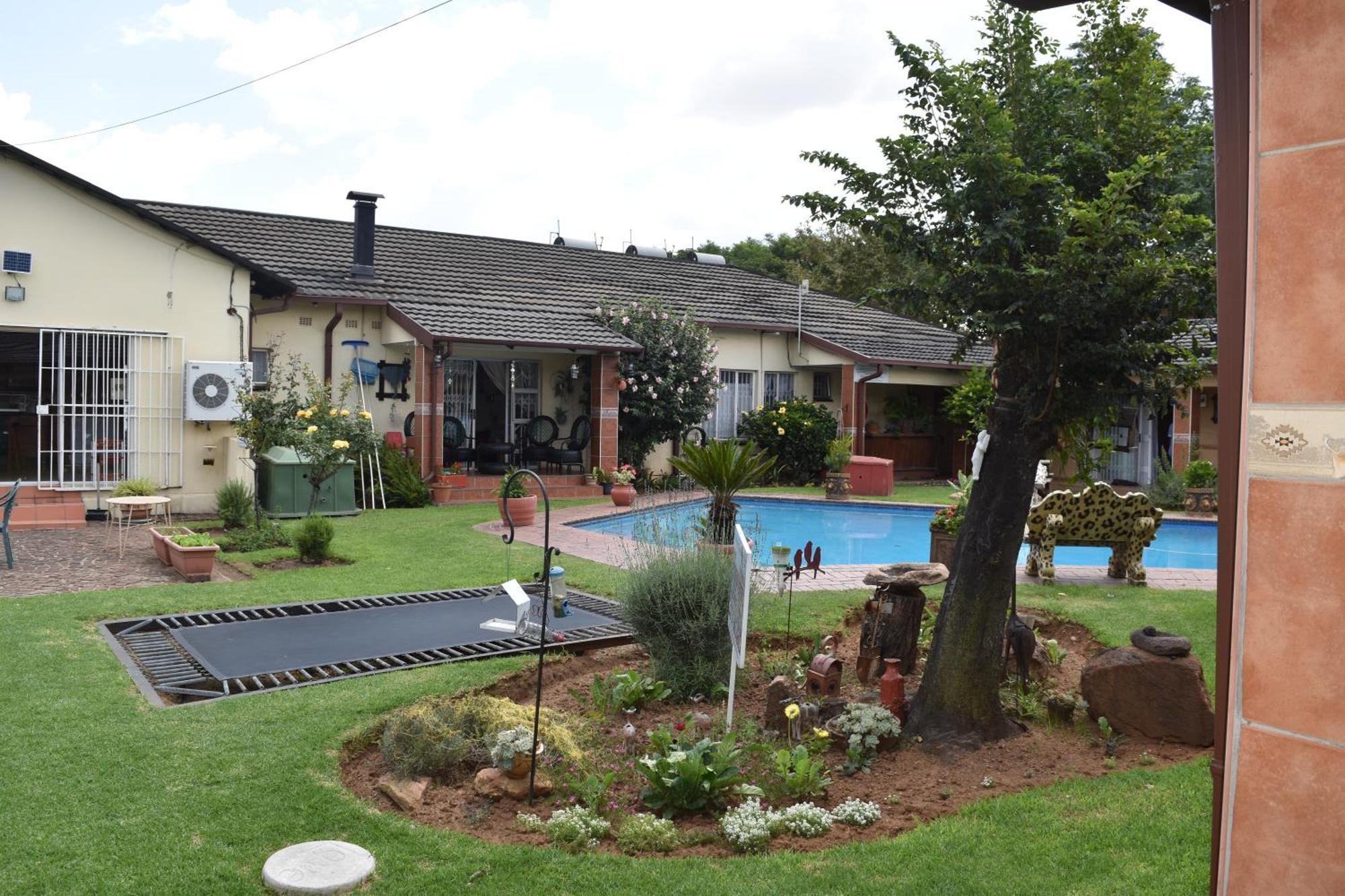 African Elephant Guesthouse Germiston Luaran gambar
